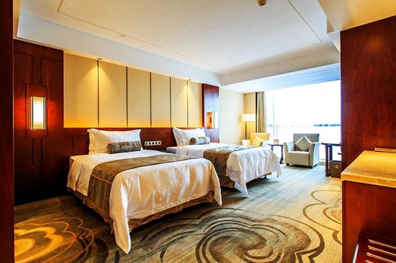 Ramada Jiaxing Hotel Exterior photo