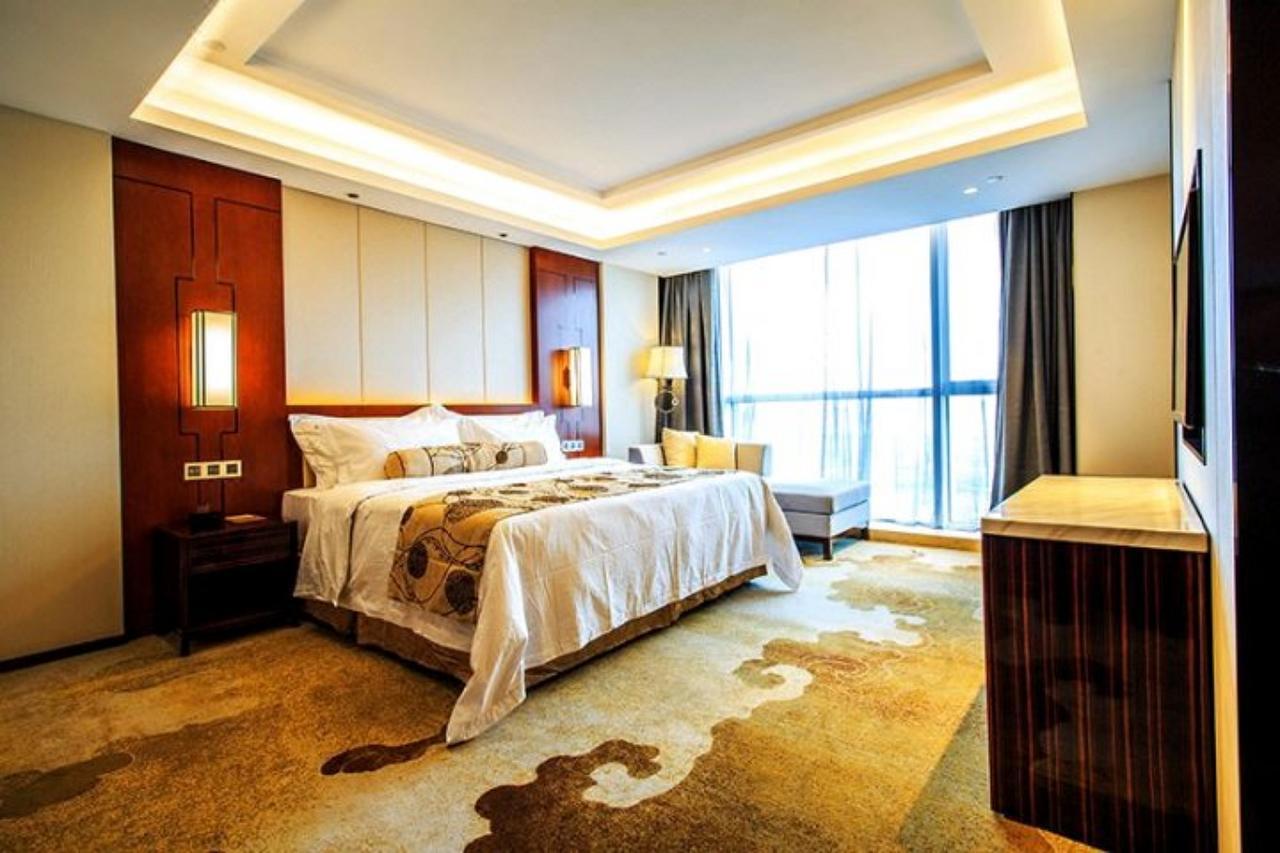 Ramada Jiaxing Hotel Exterior photo